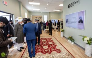 Dünya Çapında Müslüman Ahmediye Cemaati Başkanı, Tarihi Zion Şehrindeki İlk Caminin Açılışını Gerçekleştirdi