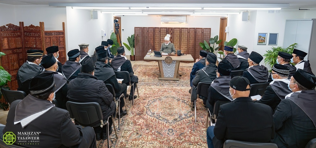 Ansar Amila Members From Switzerland Have Honour of Meeting With Head of the Ahmadiyya Muslim Community